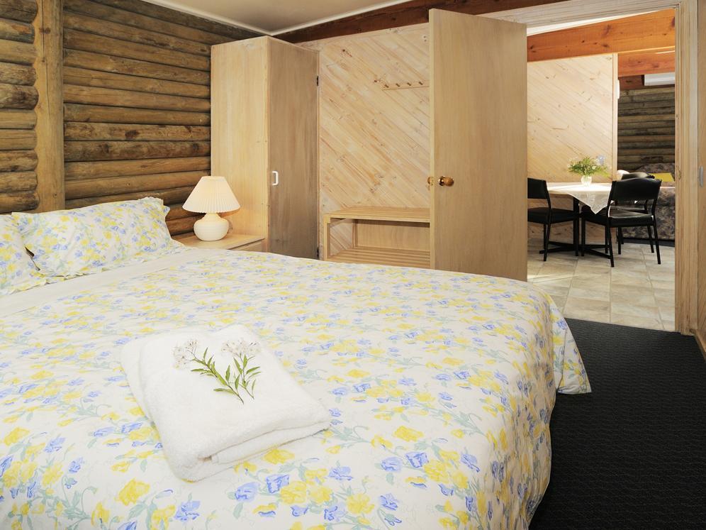 Lazy Acre Log Cabins Lakes Entrance Ngoại thất bức ảnh