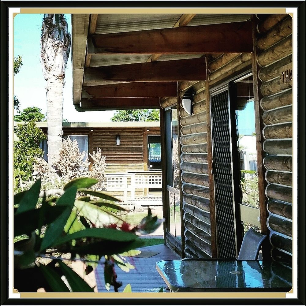 Lazy Acre Log Cabins Lakes Entrance Ngoại thất bức ảnh