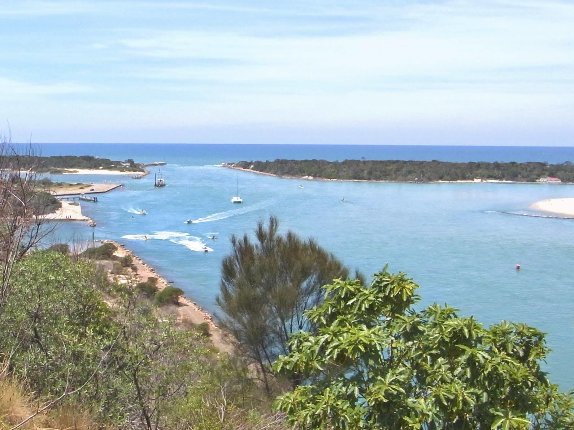 Lazy Acre Log Cabins Lakes Entrance Ngoại thất bức ảnh