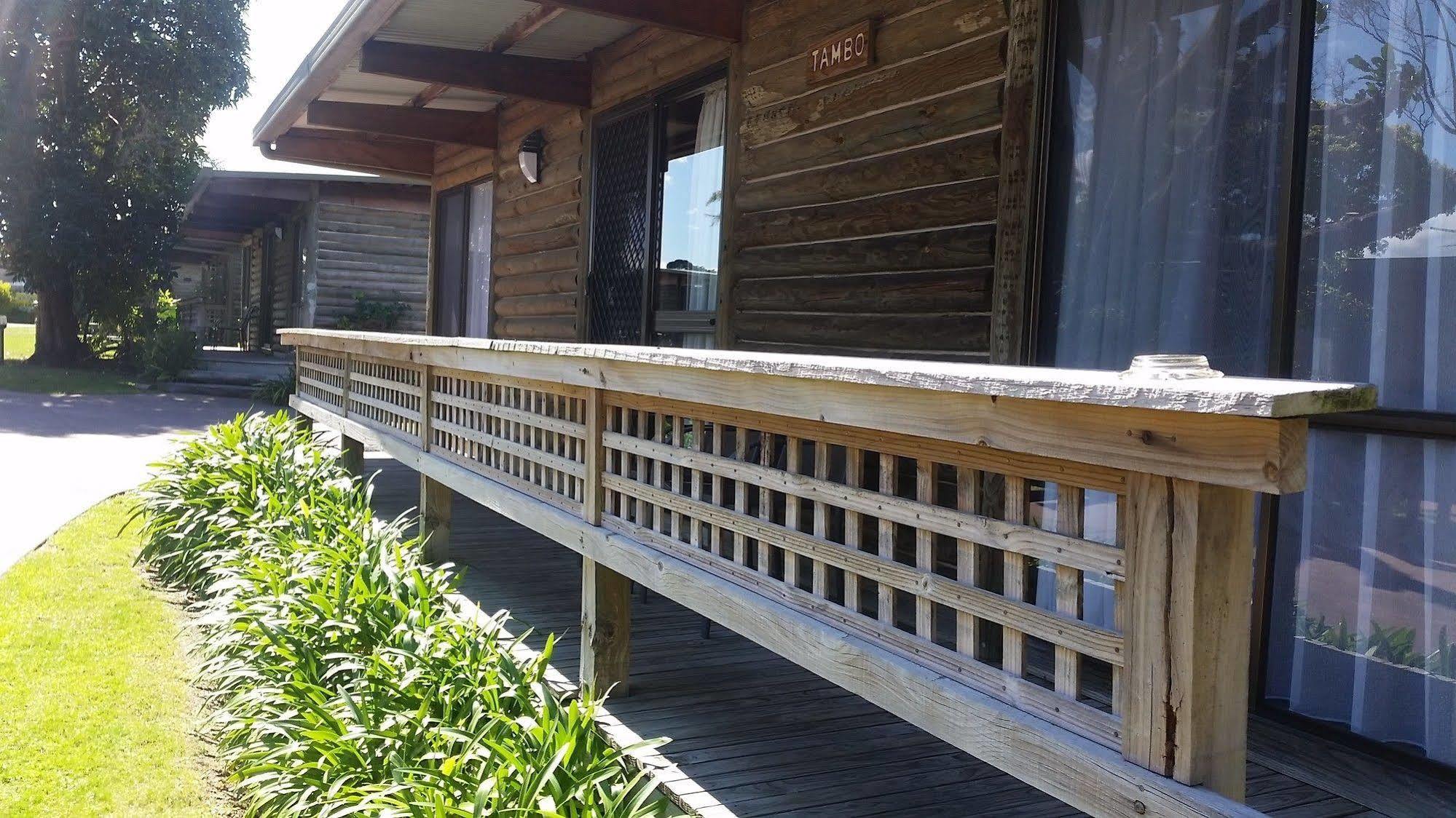 Lazy Acre Log Cabins Lakes Entrance Ngoại thất bức ảnh