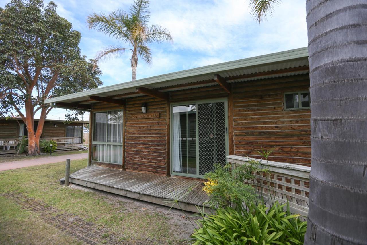 Lazy Acre Log Cabins Lakes Entrance Ngoại thất bức ảnh