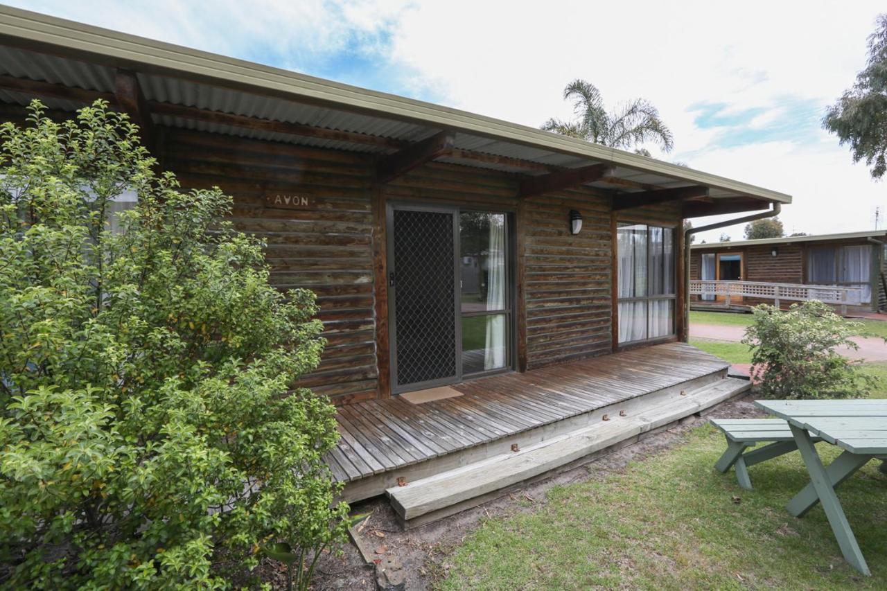 Lazy Acre Log Cabins Lakes Entrance Ngoại thất bức ảnh