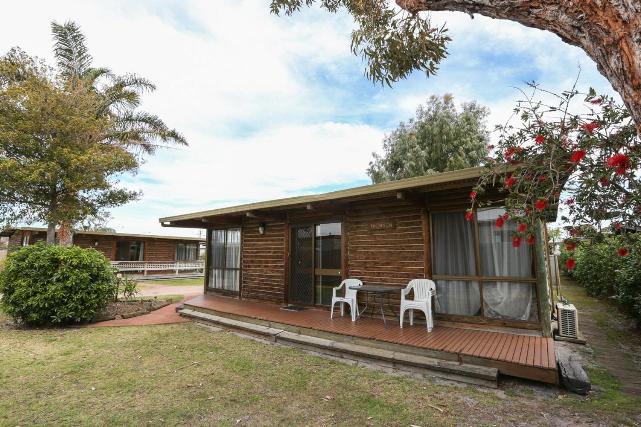 Lazy Acre Log Cabins Lakes Entrance Ngoại thất bức ảnh