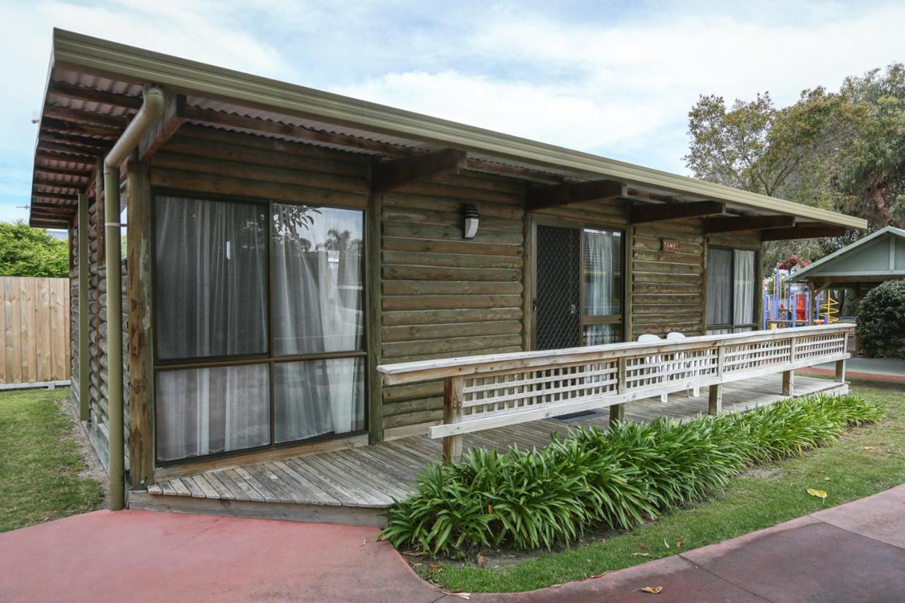 Lazy Acre Log Cabins Lakes Entrance Phòng bức ảnh