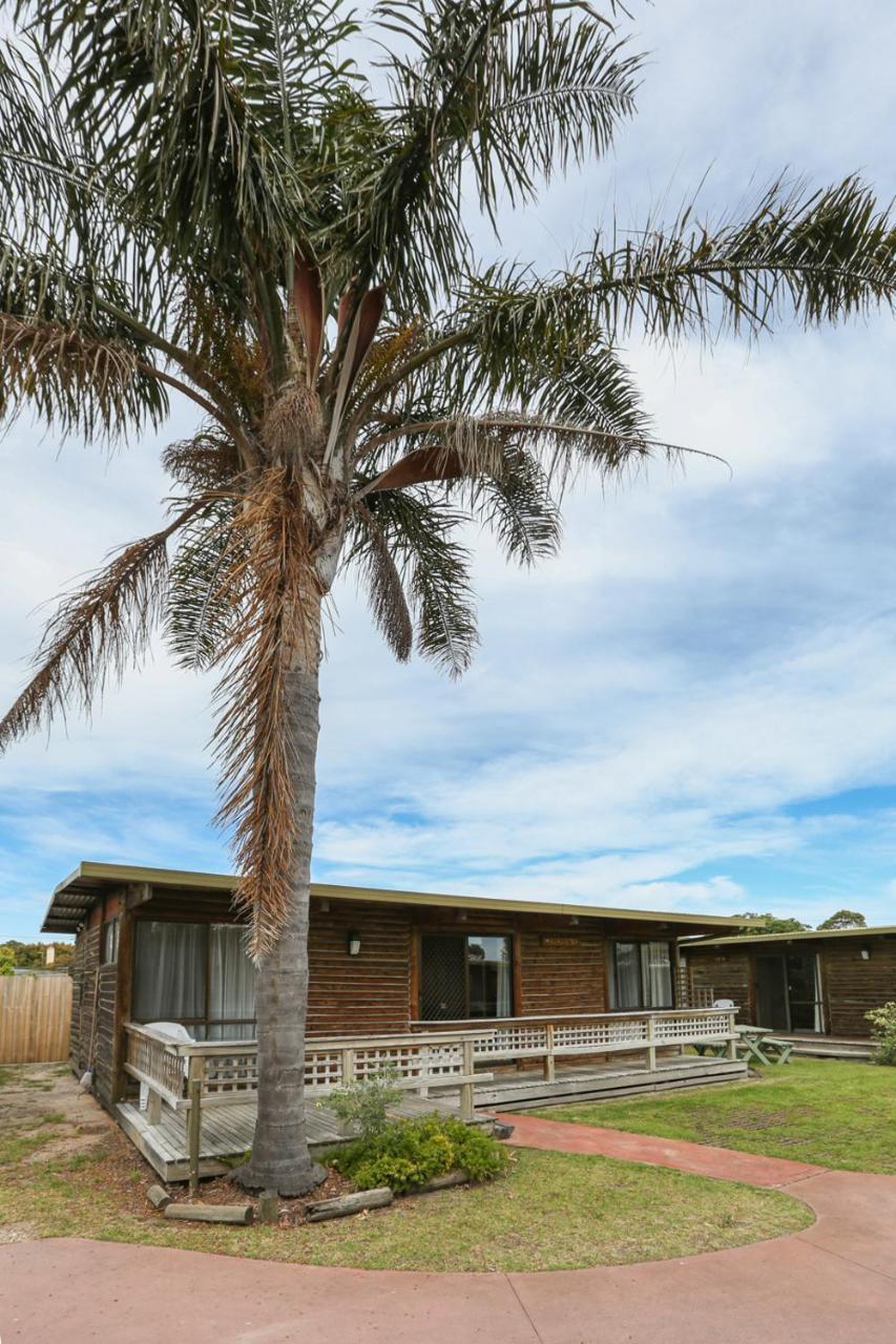 Lazy Acre Log Cabins Lakes Entrance Ngoại thất bức ảnh