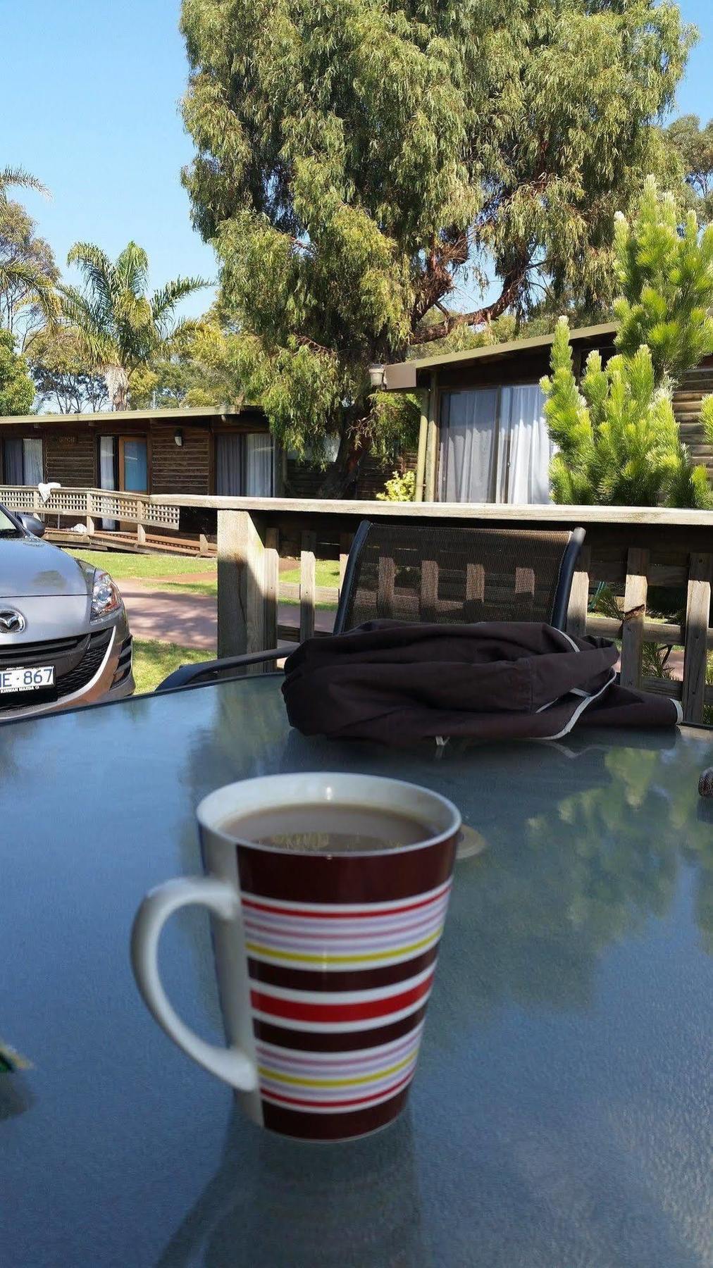 Lazy Acre Log Cabins Lakes Entrance Ngoại thất bức ảnh